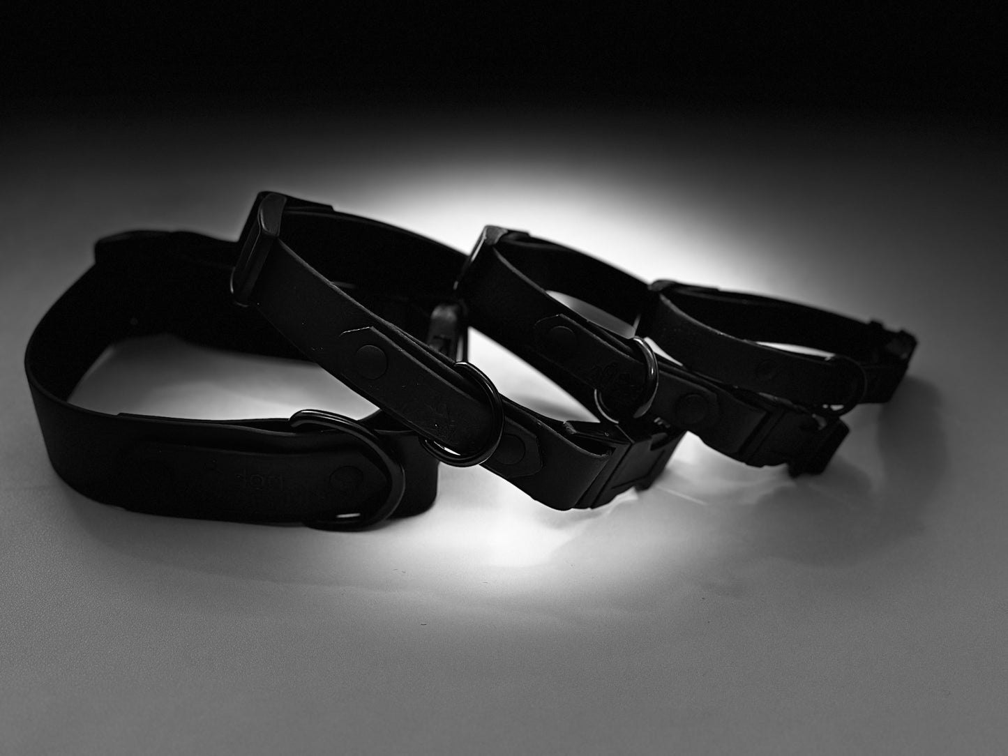 The Blackout Quick Release Collar